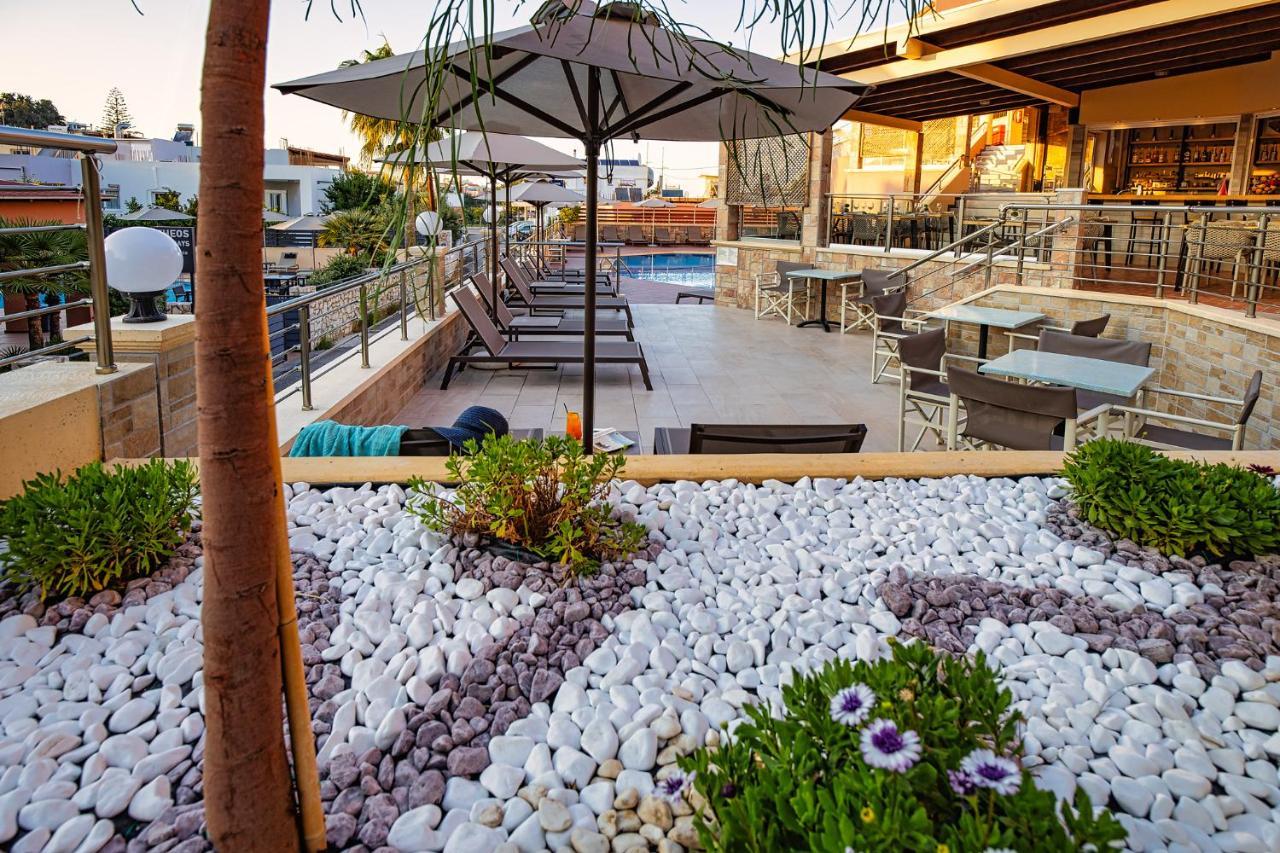 Theos Village Apartments Kato Daratso Bagian luar foto